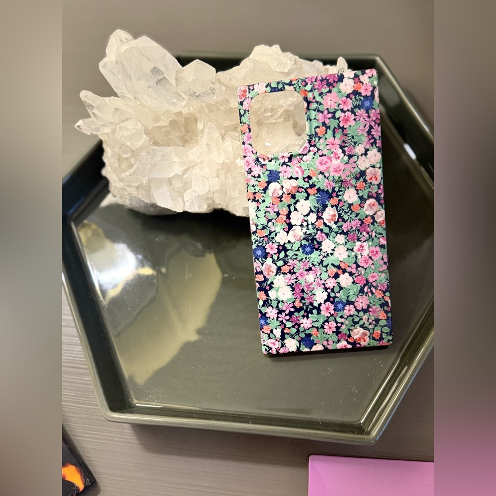 Fun Floral Pattern Flaunt Square phone case